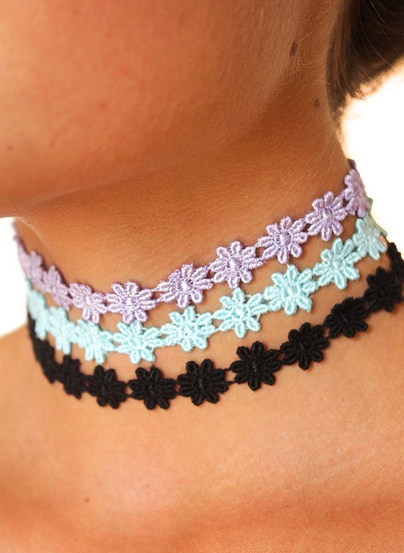 Flower choker in different colours
