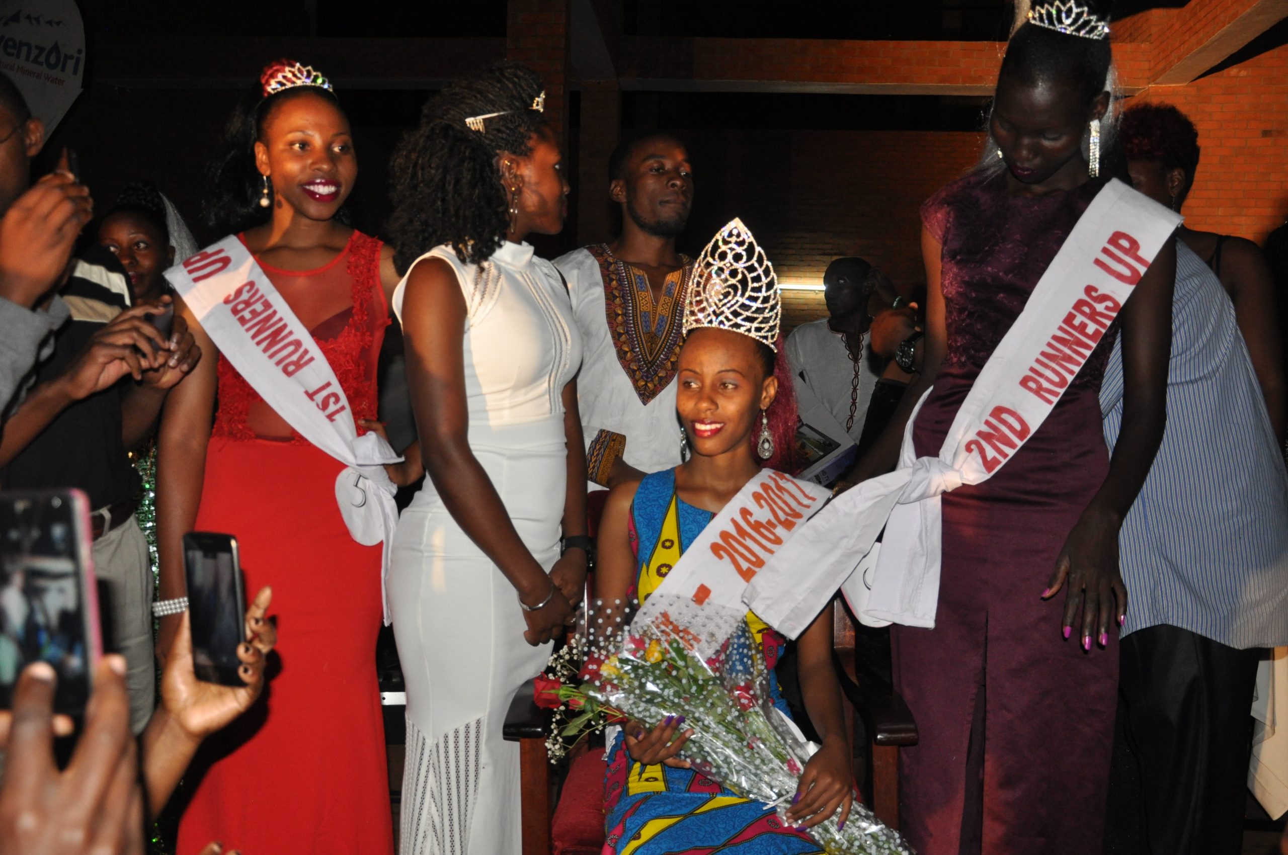 Victoria Bagwaneza being crowned
