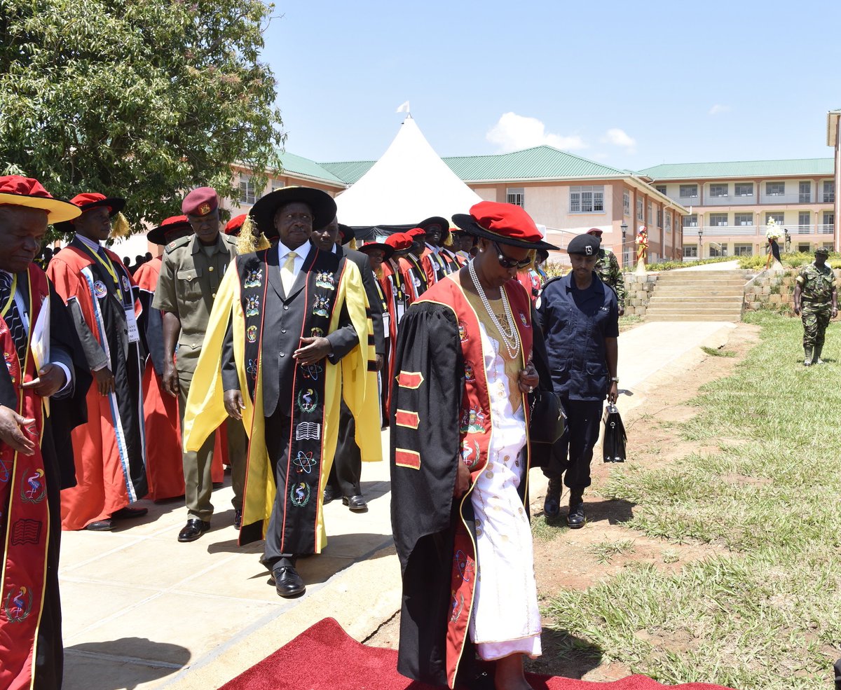 [PHOTOS] President Museveni commissions Muni University - Campus Bee