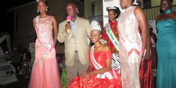 Pius-Bigirimana-with-the-winners-of-Miss-Kigezi-Tourism
