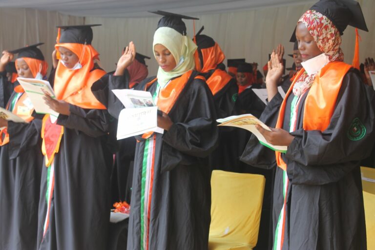 Over 1,000 Graduate From Islamic University in Uganda - Campus Bee