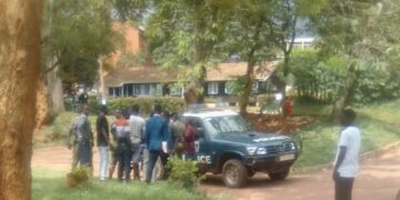 Police at Lumumba Hall calming the chaos