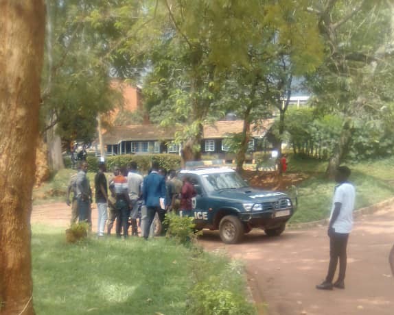 Police at Lumumba Hall calming the chaos