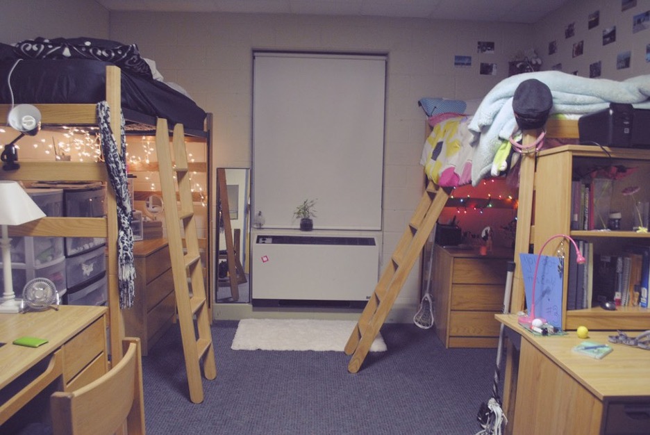 Maximize YOUR Small Spaces: Organizational Hacks for College Dorms