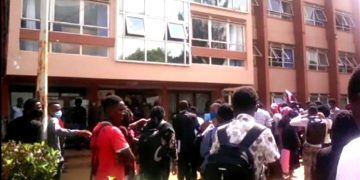 Students at Kyambogo university administration block.| Courtesy Photo